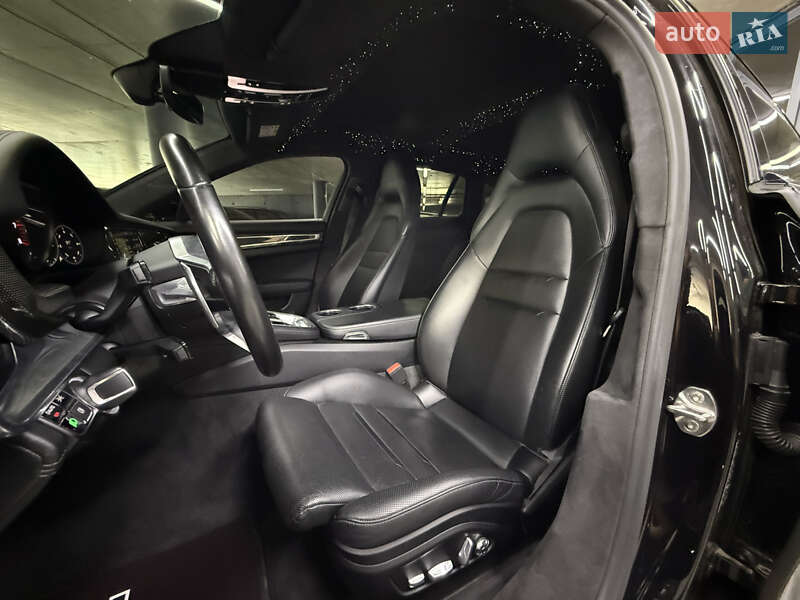Универсал Porsche Panamera 2017 в Одессе
