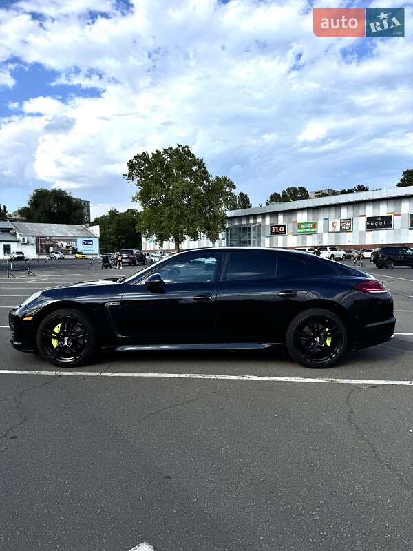 Фастбэк Porsche Panamera 2012 в Одессе фото 11 Фастбэк Porsche Panamera 2012 в Одессе
