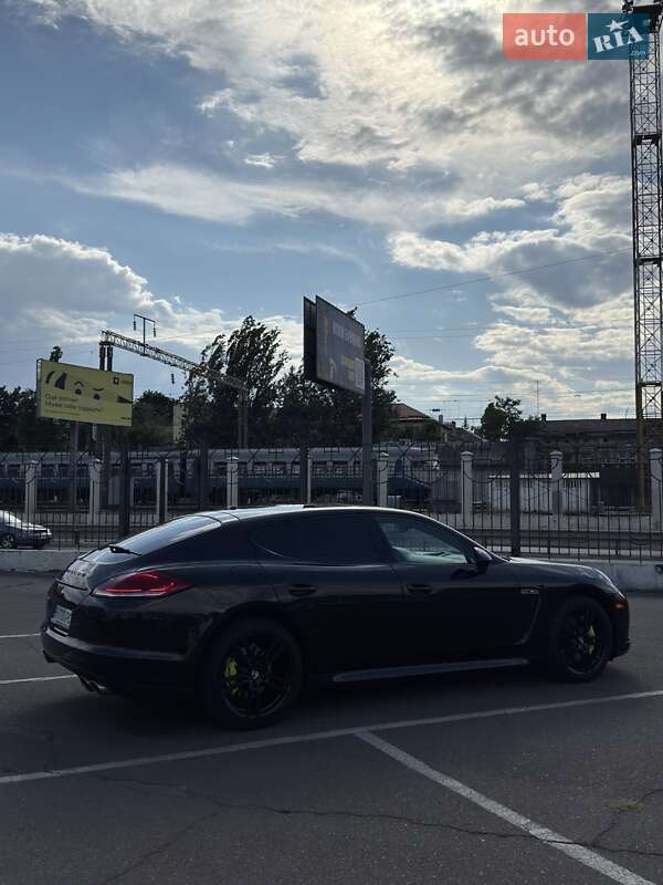 Фастбэк Porsche Panamera 2012 в Одессе фото 18 Фастбэк Porsche Panamera 2012 в Одессе