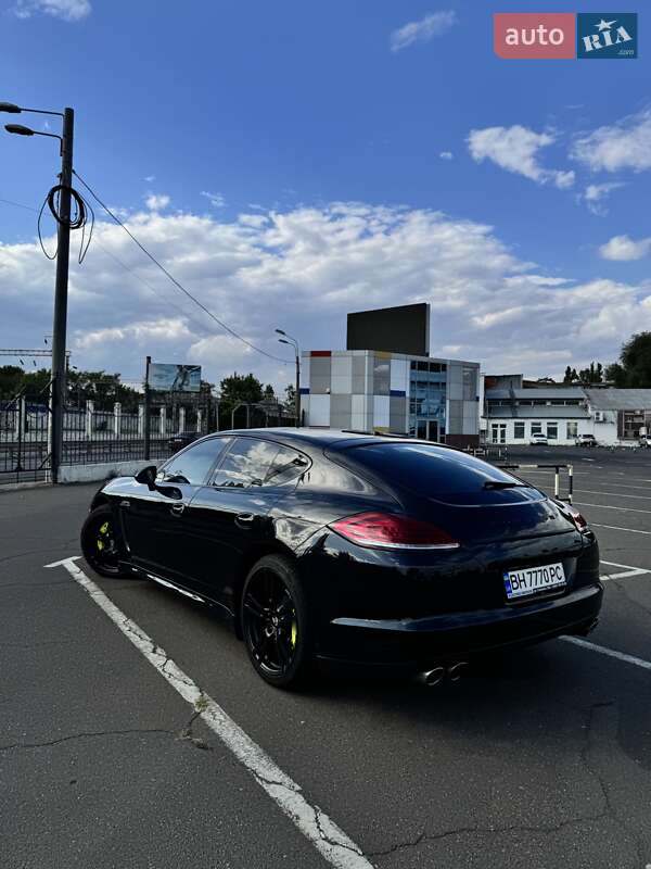 Фастбэк Porsche Panamera 2012 в Одессе фото 27 Фастбэк Porsche Panamera 2012 в Одессе