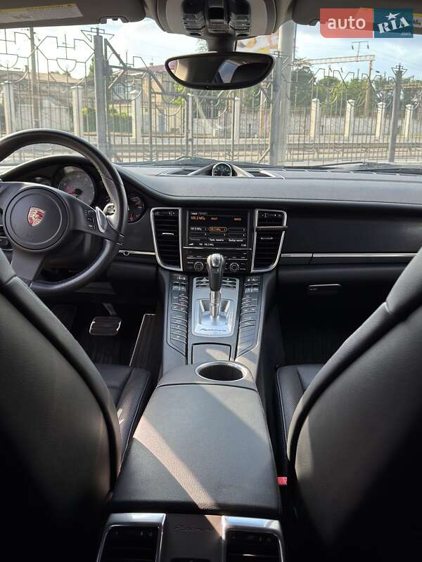 Фастбэк Porsche Panamera 2012 в Одессе фото 28 Фастбэк Porsche Panamera 2012 в Одессе