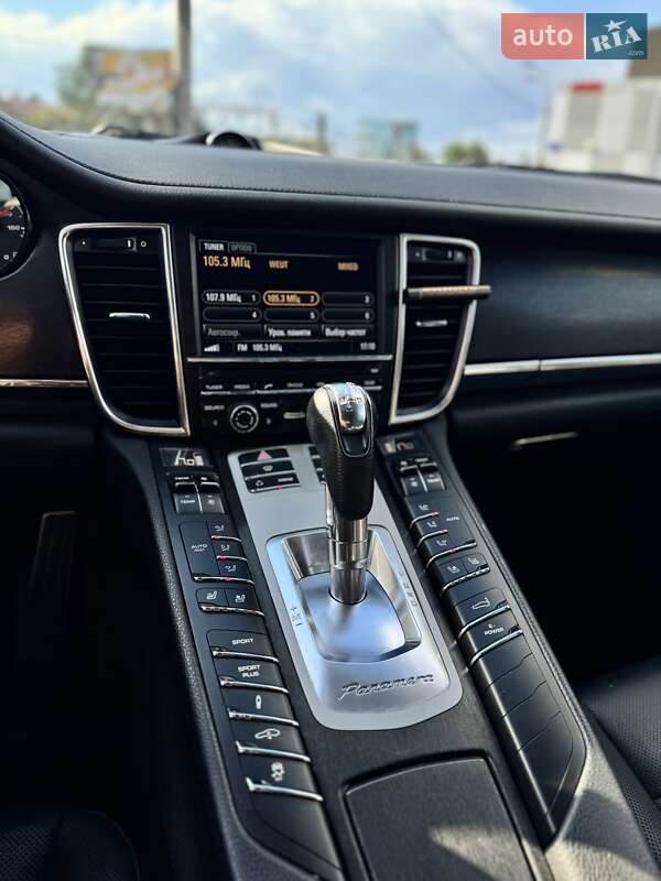 Фастбэк Porsche Panamera 2012 в Одессе фото 41 Фастбэк Porsche Panamera 2012 в Одессе