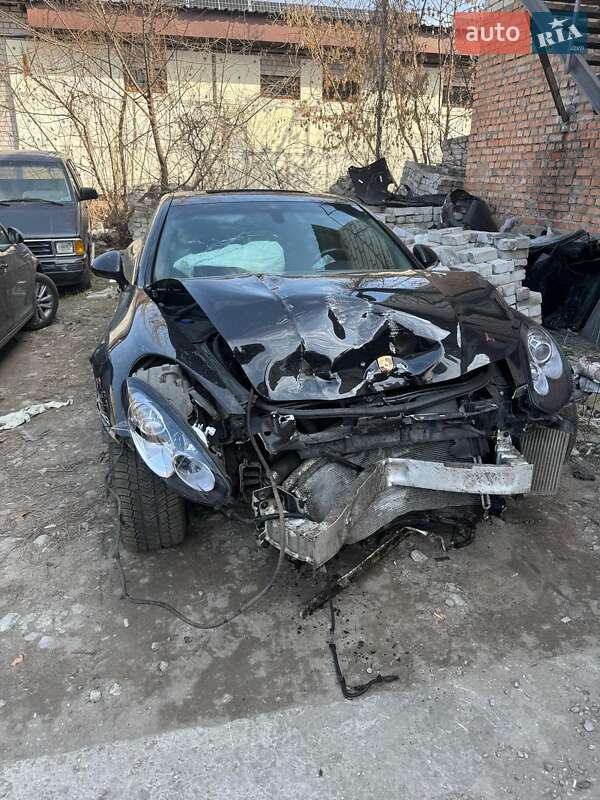 Фастбек Porsche Panamera 2013 в Дніпрі
