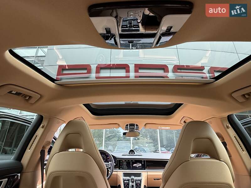 Фастбэк Porsche Panamera 2022 в Днепре