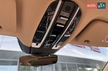 Фастбэк Porsche Panamera 2022 в 