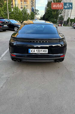 Фастбэк Porsche Panamera 2024 в 