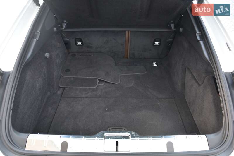 Фастбэк Porsche Panamera 2021 в Киеве фото 9 Фастбэк Porsche Panamera 2021 в Киеве