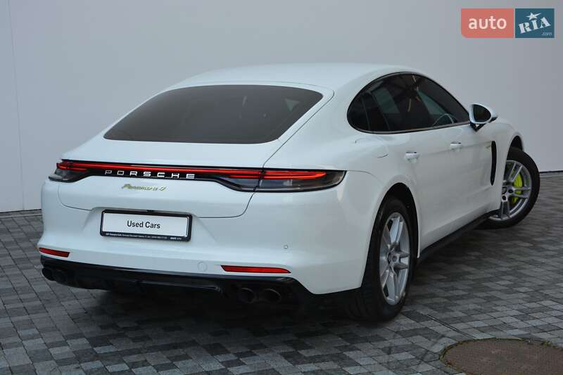 Фастбэк Porsche Panamera 2021 в Киеве фото 3 Фастбэк Porsche Panamera 2021 в Киеве
