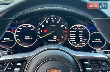 Фастбек Porsche Panamera 2018 в Києві