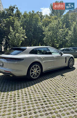 Универсал Porsche Panamera 2020 в 