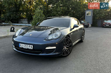 Фастбек Porsche Panamera 2011 в Одесі
