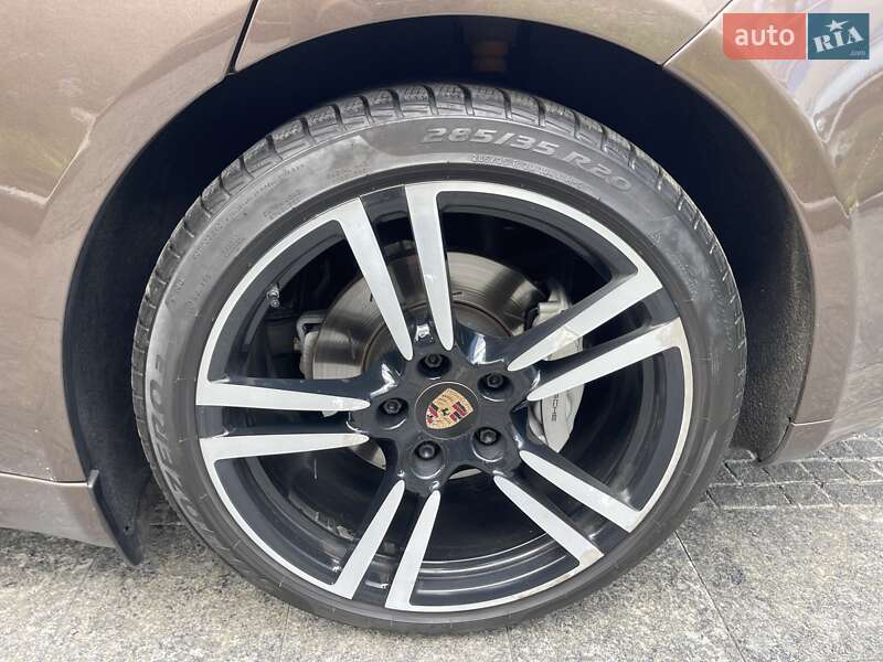 Фастбэк Porsche Panamera 2013 в Киеве фото 23 Фастбэк Porsche Panamera 2013 в Киеве
