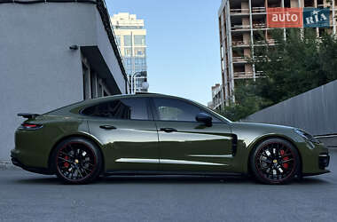 Фастбэк Porsche Panamera 2021 в 