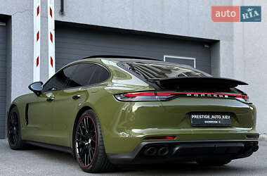 Фастбэк Porsche Panamera 2021 в 