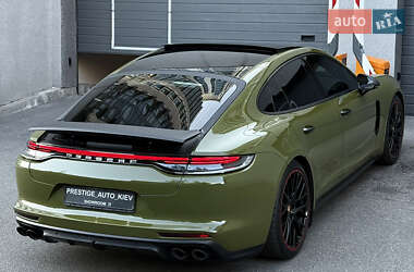 Фастбэк Porsche Panamera 2021 в 