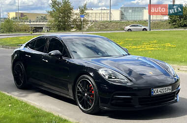 Porsche Panamera 2018