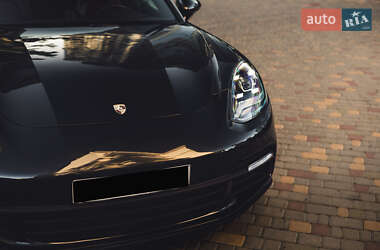 Фастбэк Porsche Panamera 2017 в 