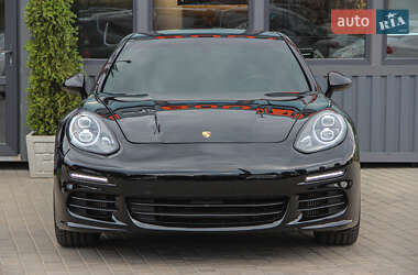 Фастбек Porsche Panamera 2014 в Одесі