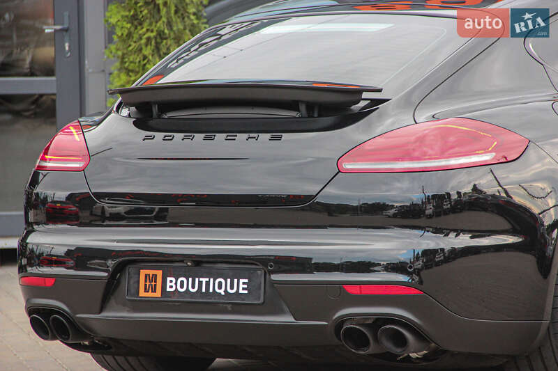 Фастбэк Porsche Panamera 2014 в Одессе