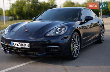 Фастбэк Porsche Panamera 2019 в Запорожье