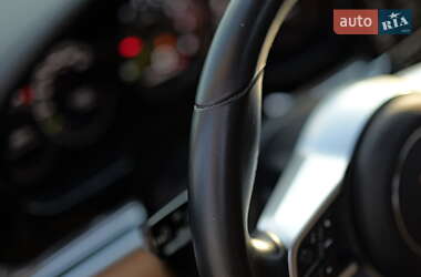 Фастбэк Porsche Panamera 2019 в 