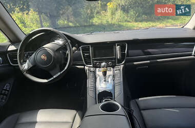 Фастбэк Porsche Panamera 2010 в 