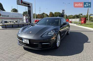 Porsche Panamera 2018