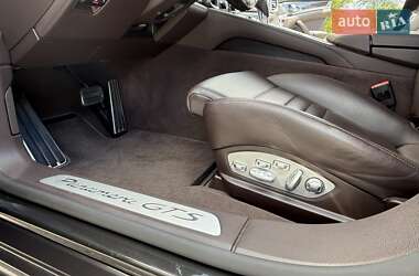 Фастбэк Porsche Panamera 2013 в 