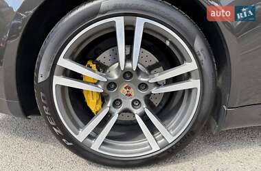 Фастбэк Porsche Panamera 2013 в 