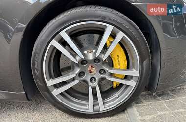 Фастбэк Porsche Panamera 2013 в 