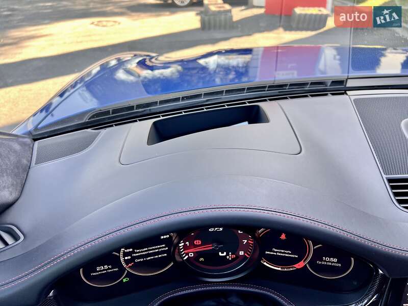 Фастбэк Porsche Panamera 2018 в Киеве