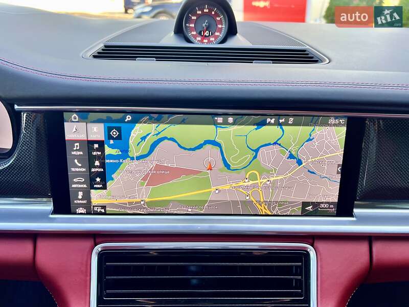 Фастбэк Porsche Panamera 2018 в Киеве