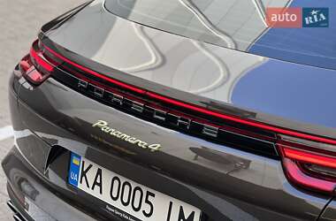 Фастбэк Porsche Panamera 2019 в 
