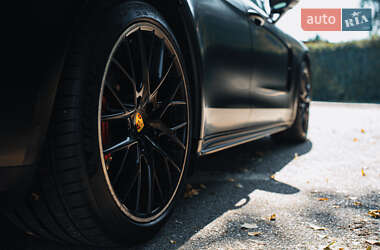 Фастбэк Porsche Panamera 2020 в 