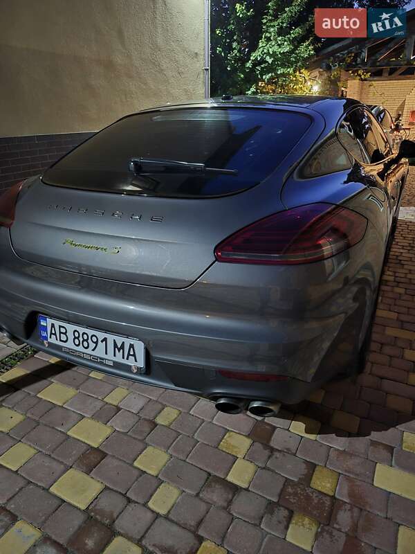 Фастбэк Porsche Panamera 2015 в Виннице фото 7 Фастбэк Porsche Panamera 2015 в Виннице