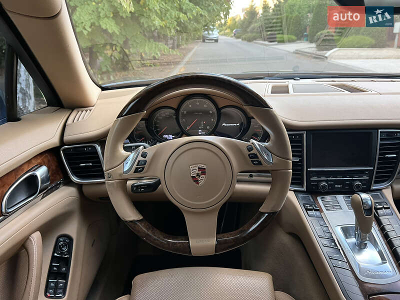 Фастбек Porsche Panamera 2011 в Одесі фото 7 Фастбек Porsche Panamera 2011 в Одесі