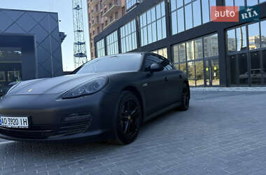 Фастбэк Porsche Panamera 2011 в 
