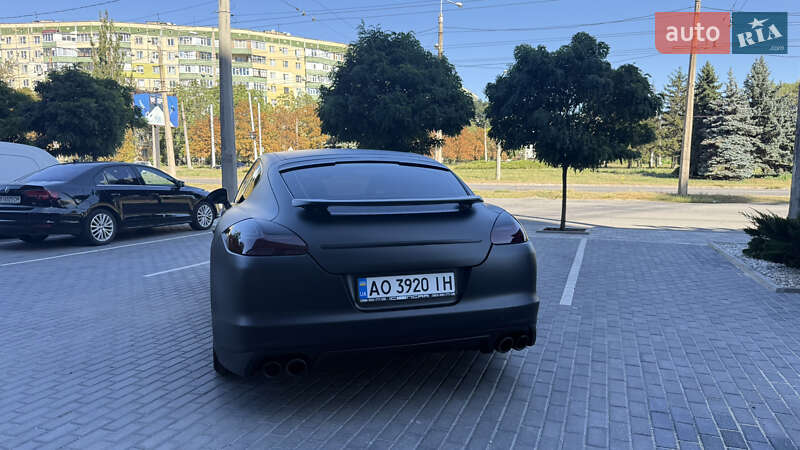 Фастбэк Porsche Panamera 2011 в Полтаве