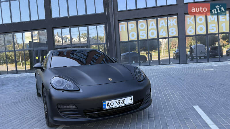 Фастбэк Porsche Panamera 2011 в Полтаве