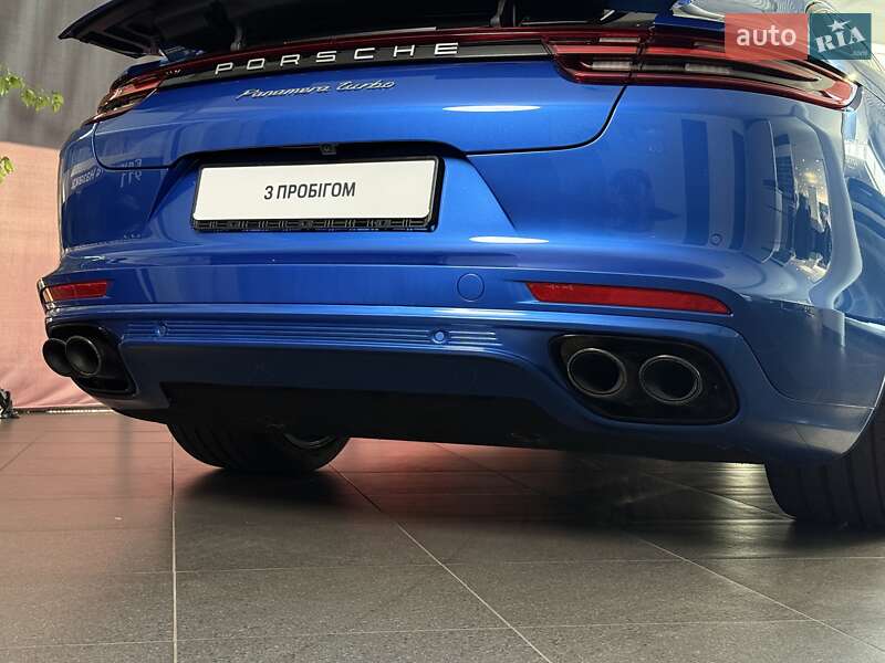 Фастбэк Porsche Panamera 2018 в Днепре