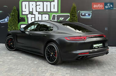 Фастбэк Porsche Panamera 2020 в 
