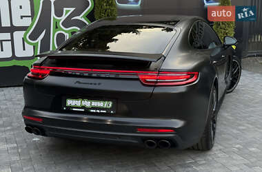Фастбэк Porsche Panamera 2020 в 