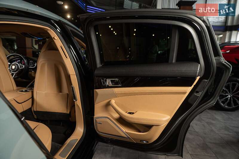 Фастбэк Porsche Panamera 2018 в Одессе фото 40 Фастбэк Porsche Panamera 2018 в Одессе