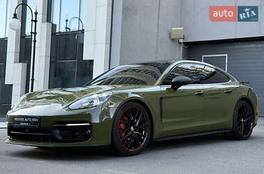 Фастбэк Porsche Panamera 2021 в 