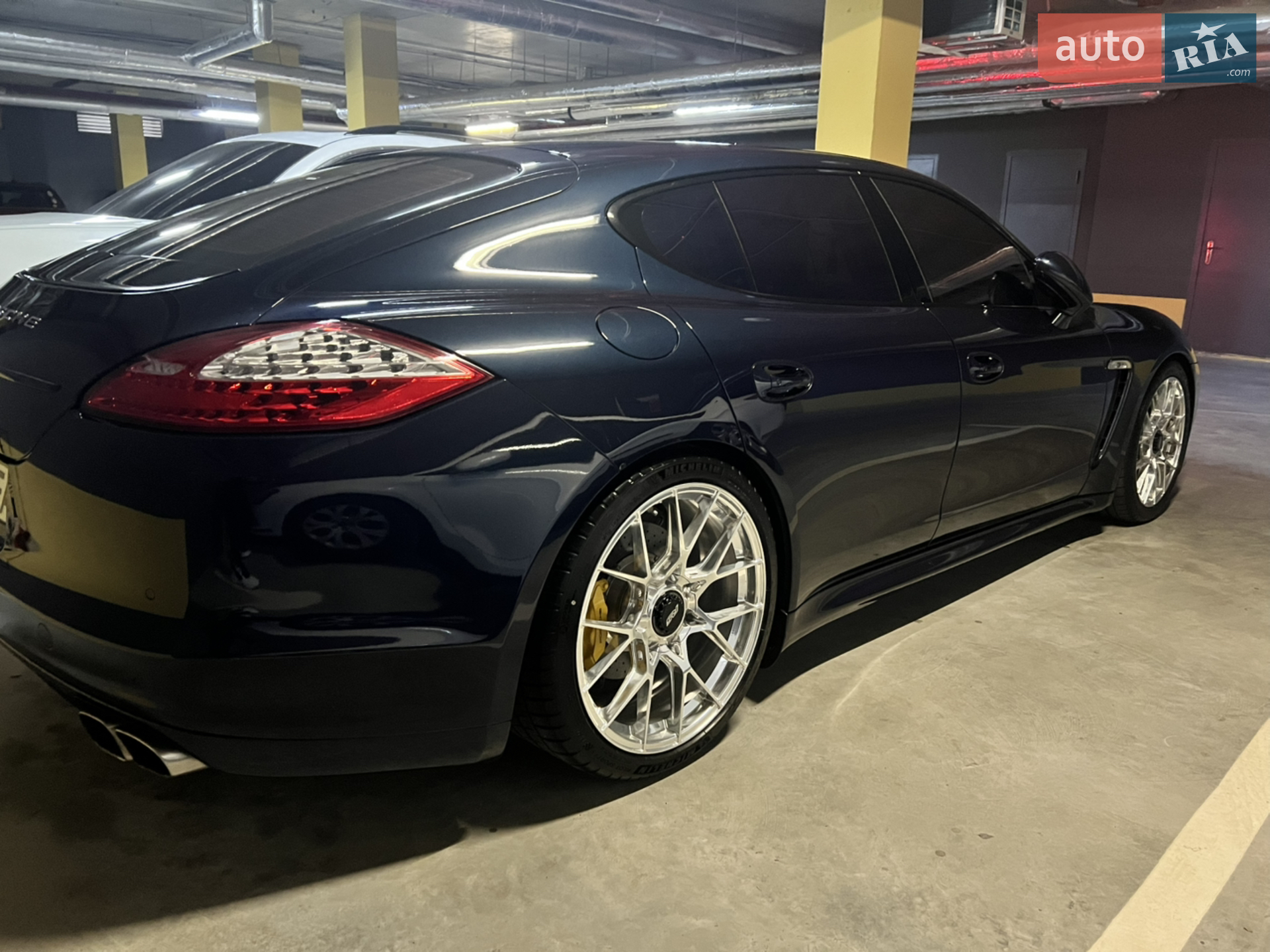 2011 Porsche Panamera - мініатюра 3
