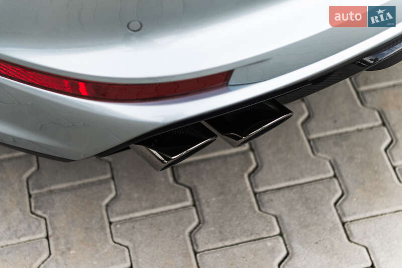 Фастбэк Porsche Panamera 2024 в Мукачево