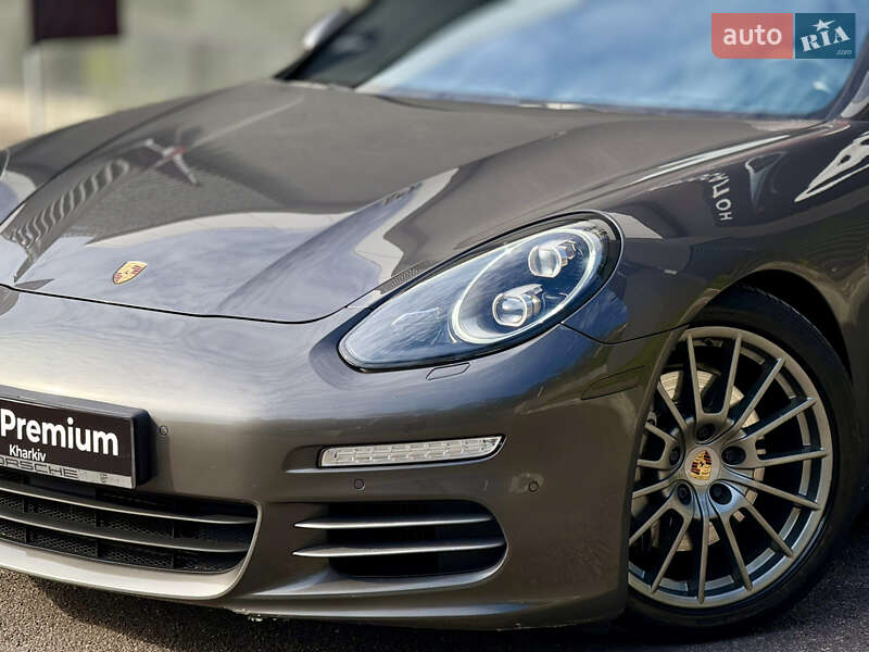 Фастбэк Porsche Panamera 2014 в Харькове