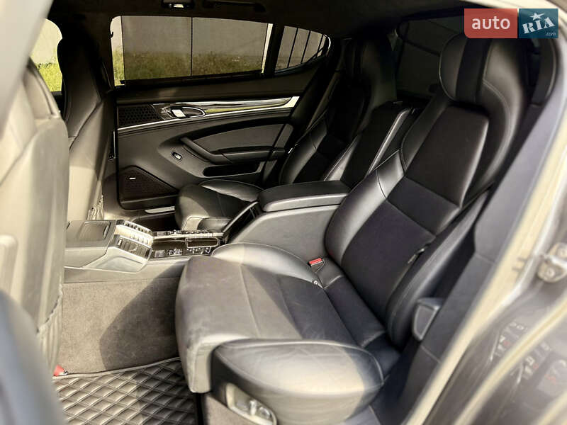 Фастбэк Porsche Panamera 2014 в Харькове