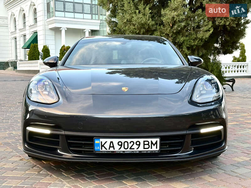 Porsche Panamera 2018