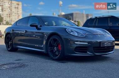 Porsche Panamera 2013